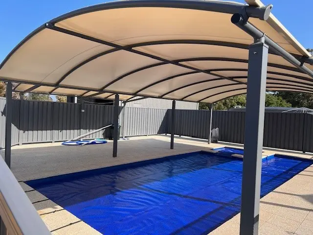 Barrel Shade. Pool cover